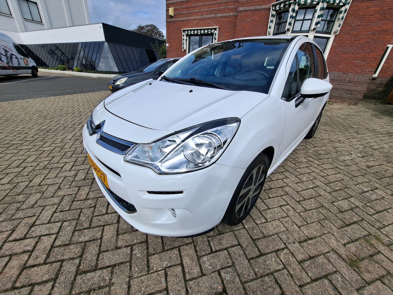 Citroën C3 - 1.2 PURETECH AUTOMAAT AIRCO ECC NIEUWSTAAT - AutoWereld.nl