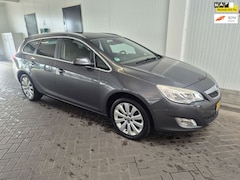 Opel Astra Sports Tourer - 1.4 Turbo Cosmo