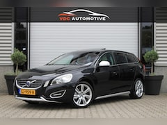 Volvo V60 - 1.6 T4 Kinetic Schuifdak | Trekhaak | Leder | Stoelverwarming | Memory | Xenon | Camera |