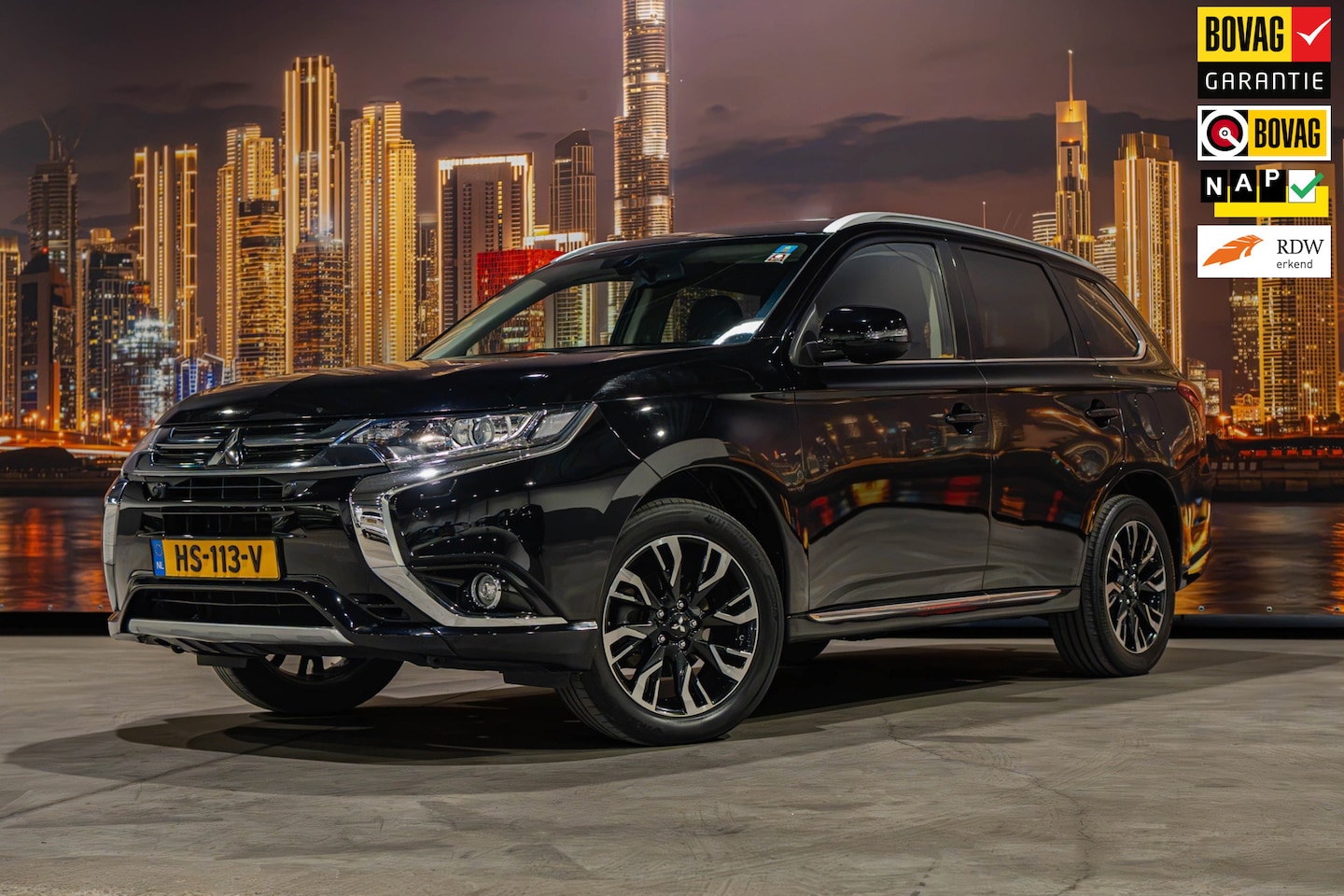 Mitsubishi Outlander - 2.0 PHEV Executive Edition 2.0 PHEV Executive Edition - AutoWereld.nl