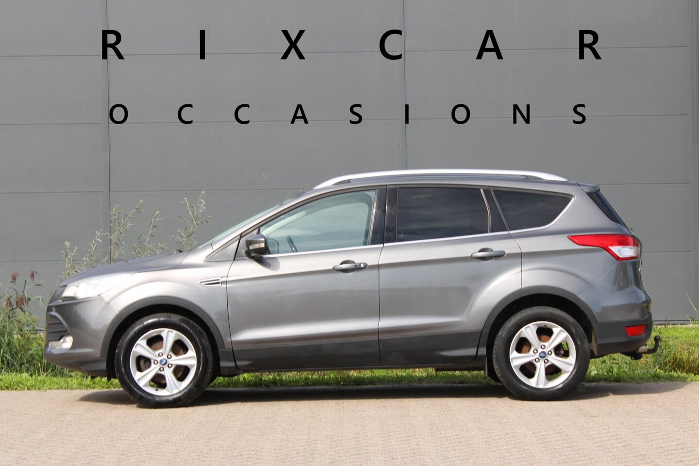 Ford Kuga - 1.6 Titanium 2000kg Trekgewicht Navi Keyless - AutoWereld.nl