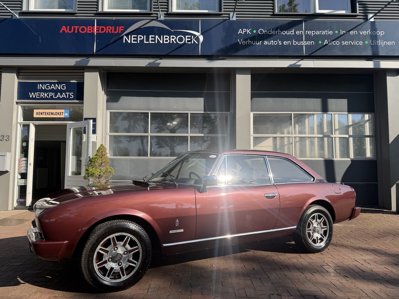 Peugeot 504 - 2.0 Coupé Injection 2.0 Inj. Bj. 1980 – Uniek in Nieuwstaat! - AutoWereld.nl
