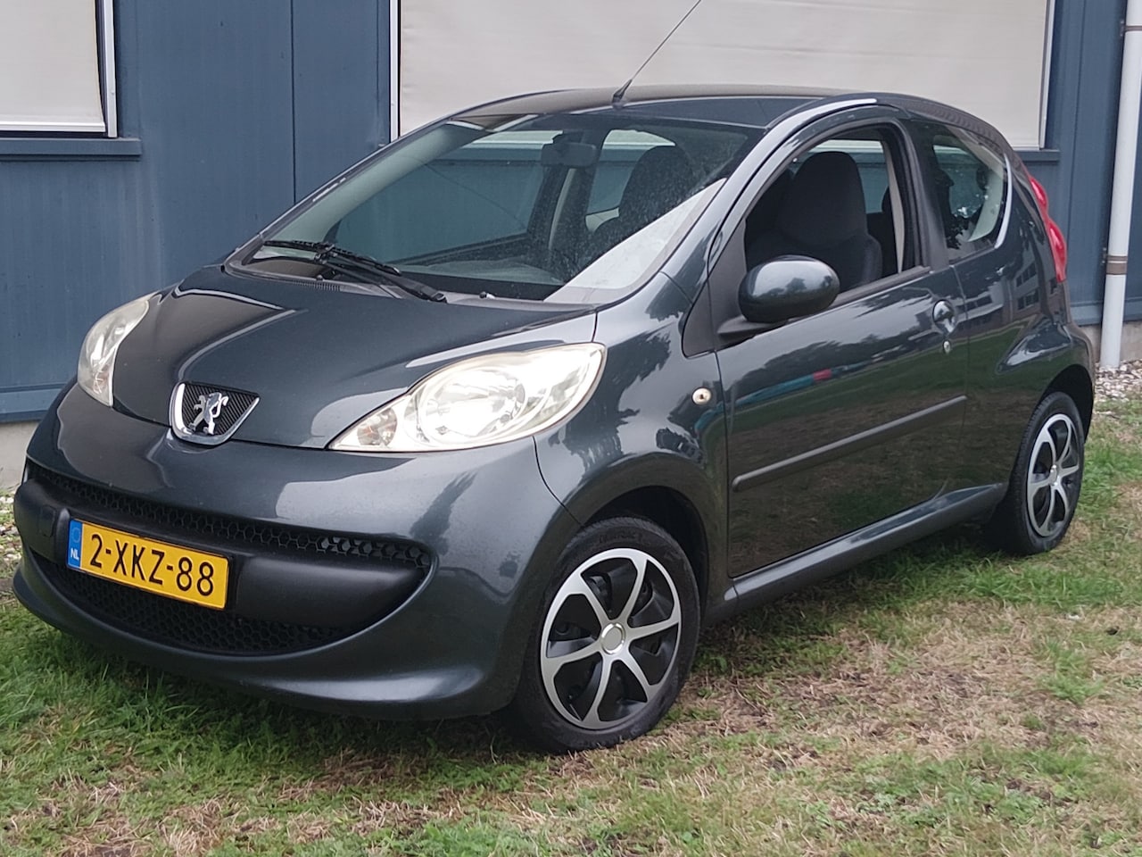 Peugeot 107 - 1.0-12V XR 2008 Airco NW APK - AutoWereld.nl