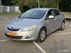 Opel Astra - 1.4 Anniversary Edition