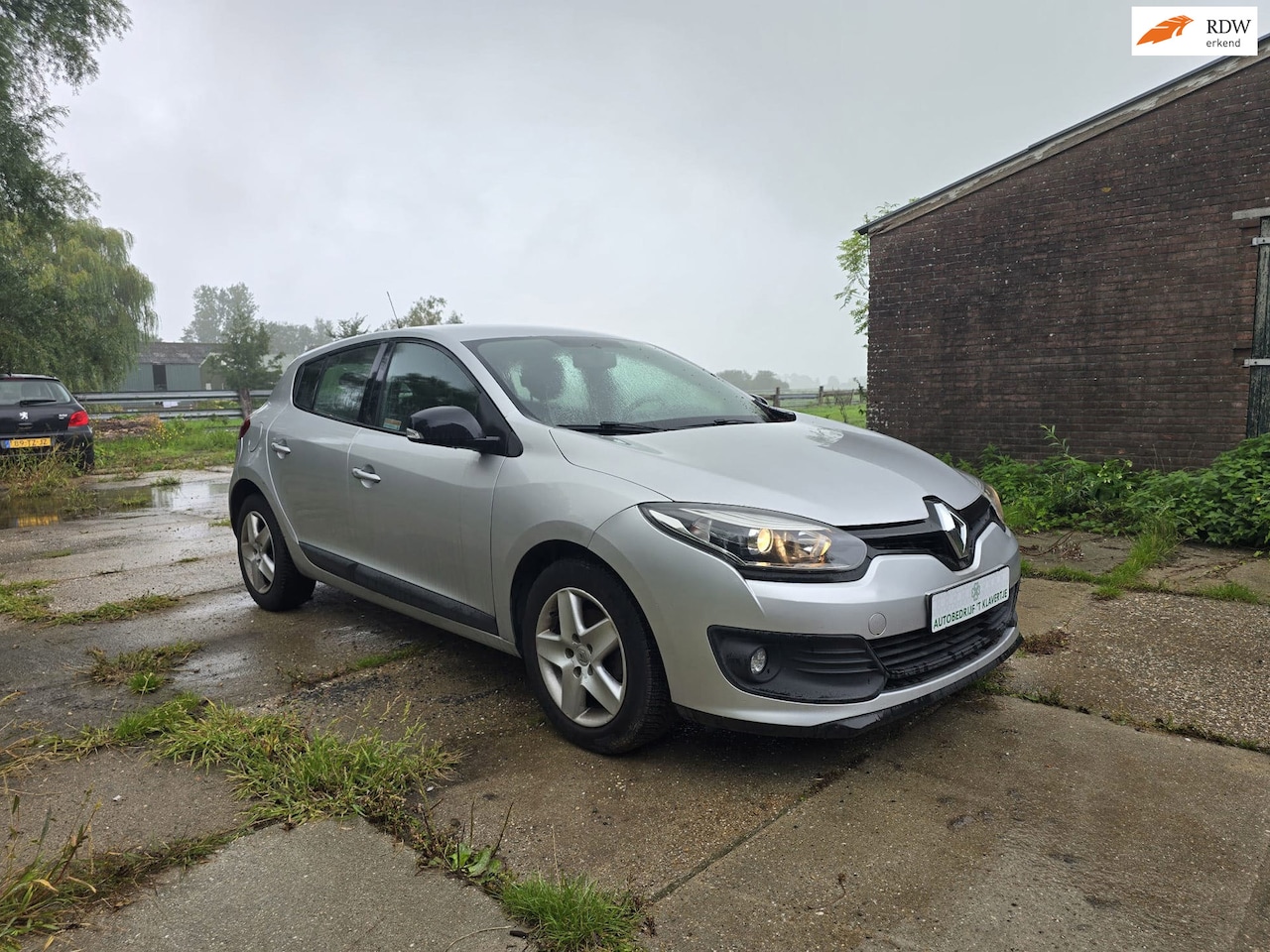 Renault Mégane - 1.5 dCi Authentique | NAVIGATIE | PDC | START-STOP | ELEC. PAKKET | EXPORT PRIJS - AutoWereld.nl