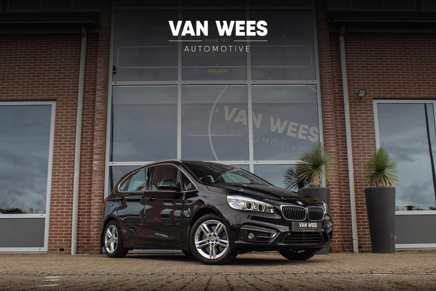BMW 2-serie Active Tourer - 225xe Luxury | Driving Assistant Plus | Panoramadak | Fileassistent | Active Cruise contro - AutoWereld.nl