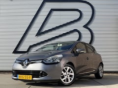Renault Clio - 1.2 Limited 2e Eigenaar|Navi|Pano|Trekhaak|Airco|Cruise|Weinig KM|Carplay|APK tot 06-2027