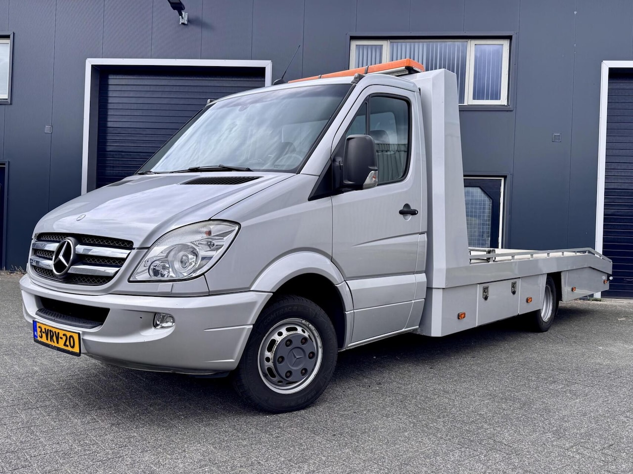 Mercedes-Benz Sprinter - 519 V6 Automaat oprijwagen NAP V Hooff 519 3.0 CDI 432 - AutoWereld.nl
