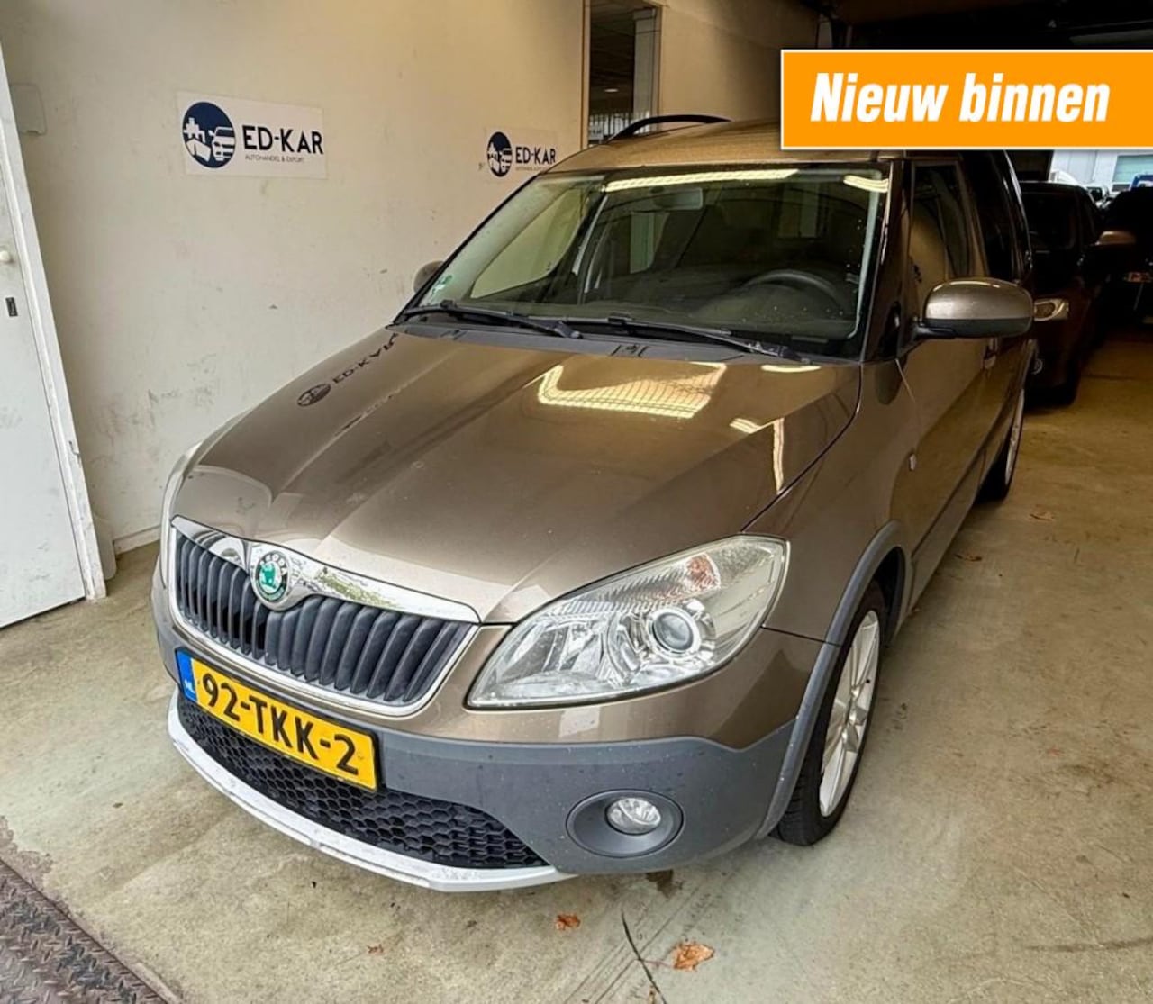 Skoda Roomster - 1.2 TSI Ambition AIRCO 2de eig LMV PDC TREKHAAK NAP APK 3-2027 - AutoWereld.nl