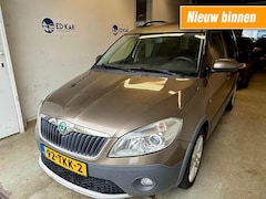 Skoda Roomster - 1.2 TSI Ambition AIRCO 2de eig LMV PDC TREKHAAK NAP APK 3-2027