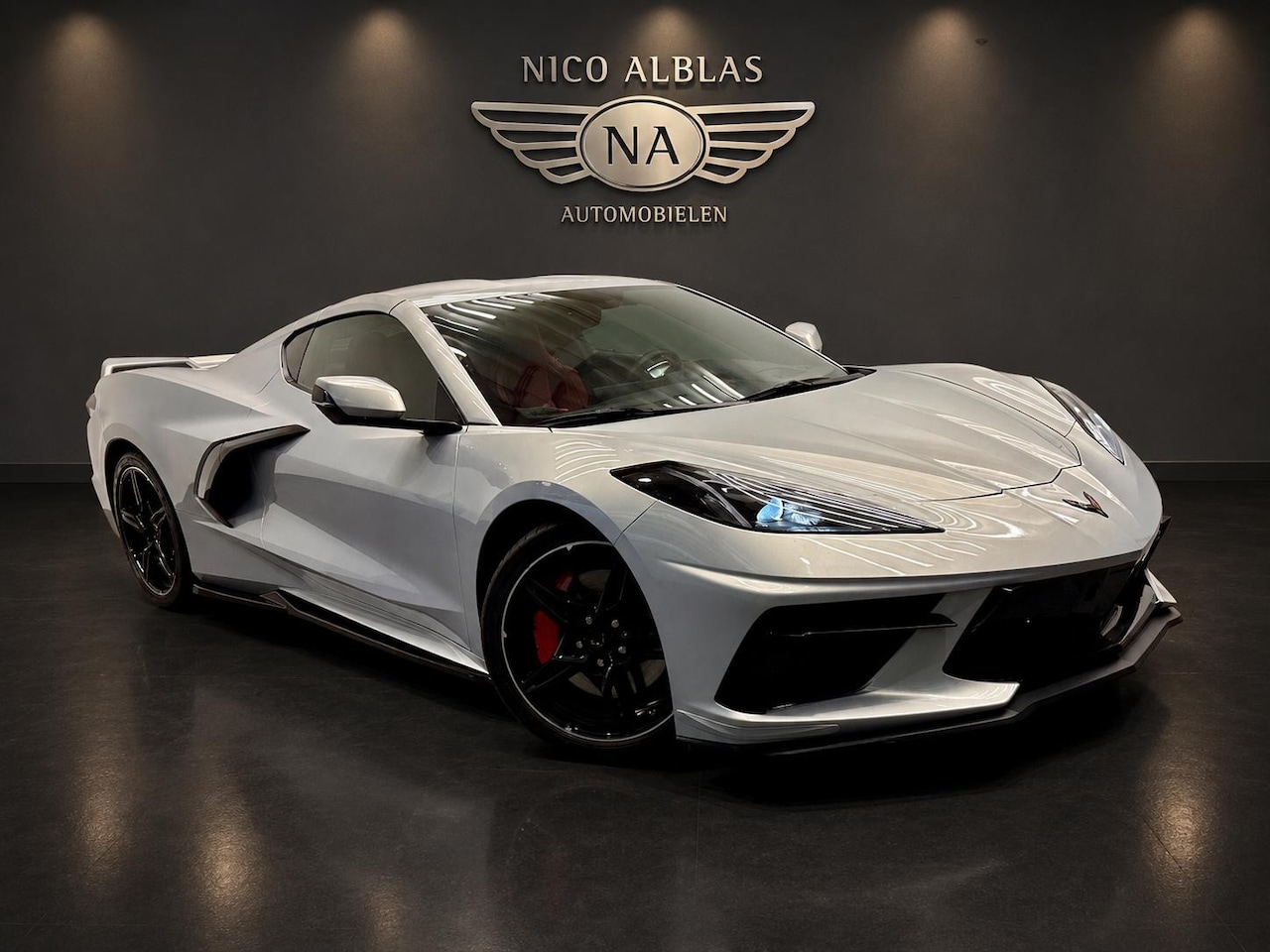 Chevrolet Corvette - Stingray l m2023 l 70th Anniversary l Z51 l Targa l Lift Nose l Apple l Performance Pack - AutoWereld.nl