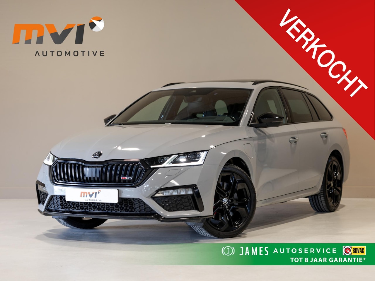 Skoda Octavia Combi - 1.4 TSI RS iV PHEV Business SOH 96% / 245pk / Panorama dak / Leder / Trekhaak / - AutoWereld.nl