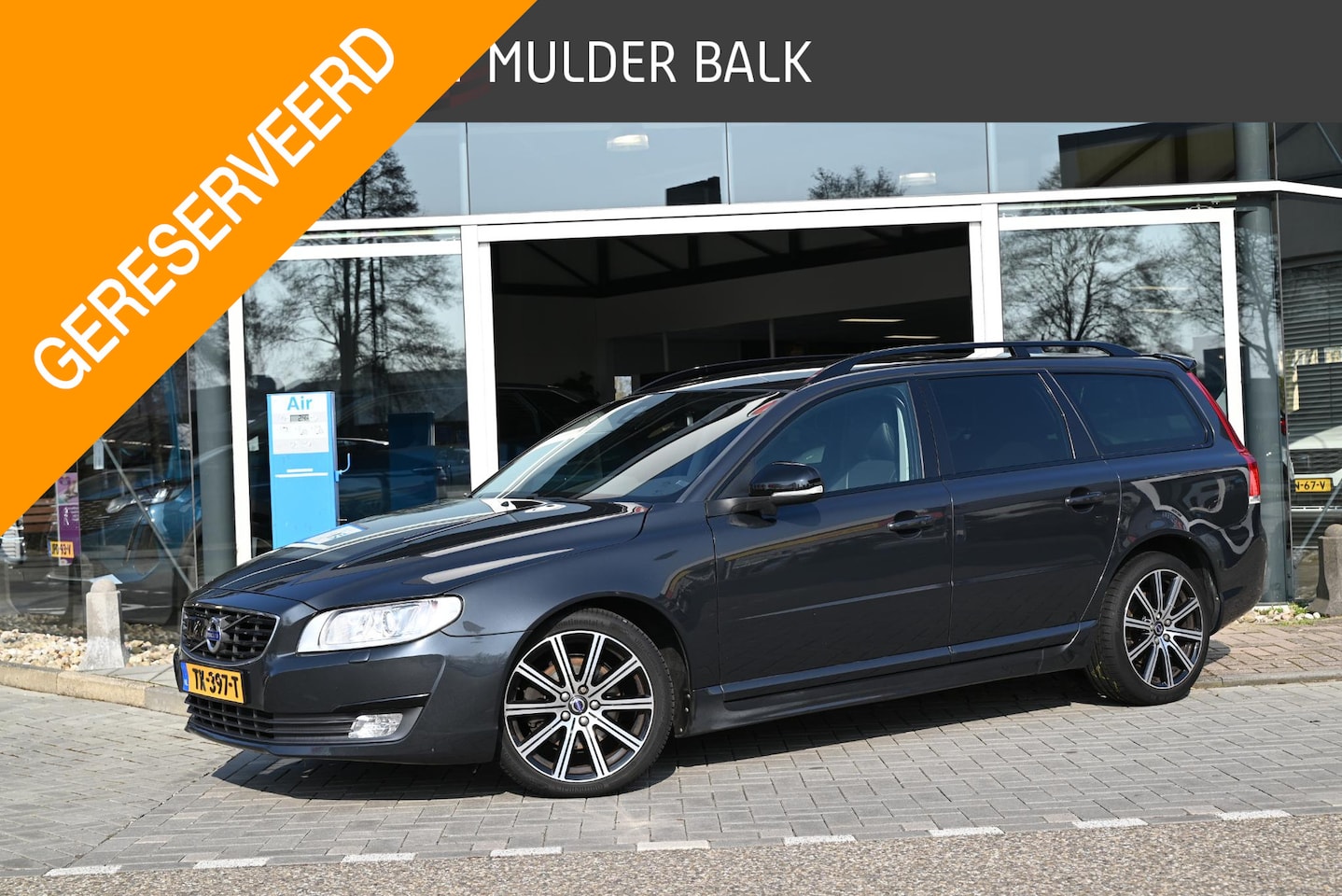 Volvo V70 - 2.0 T4 Dynamic Edition 2.0 T4 Dynamic Edition - AutoWereld.nl