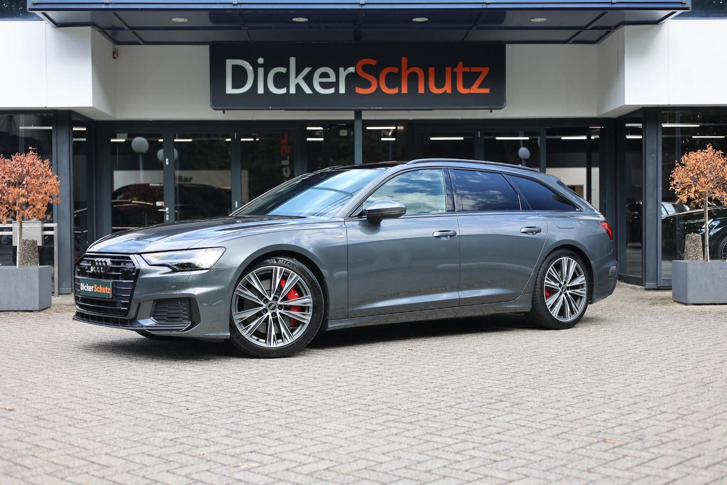 Audi A6 Avant - 55 TFSIe quattro Competition Pano | Trekhaak | ACC | B&O - AutoWereld.nl