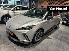 MG MG4 - Luxury 64 kWh | 360 camera | Stoel + Stuurverwarming | ACC | Zwart dak |