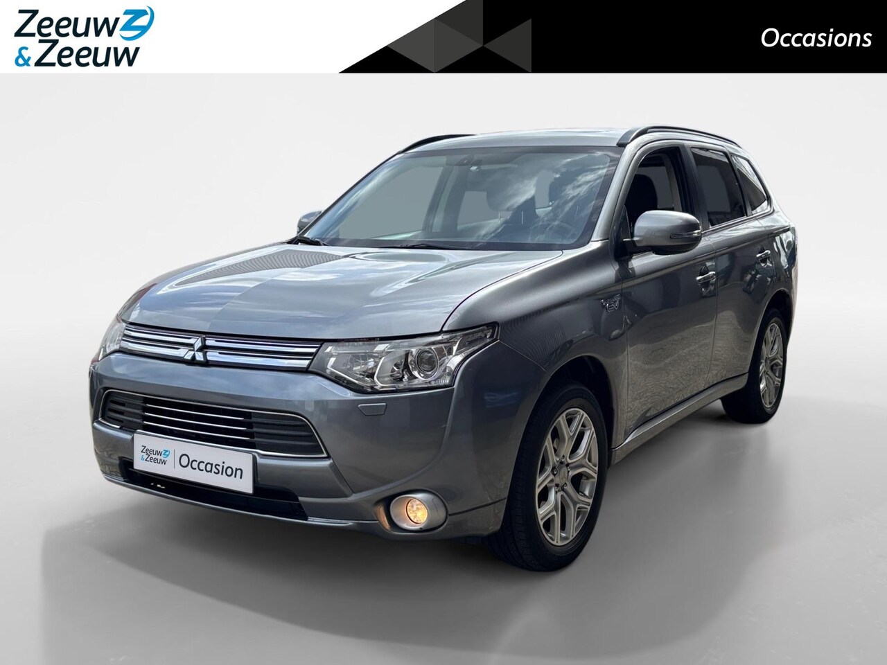 Mitsubishi Outlander - 2.0 PHEV Instyle+ | Stoelverwarming voor | Leder interieur | Achteruitrijcamera | Climate - AutoWereld.nl