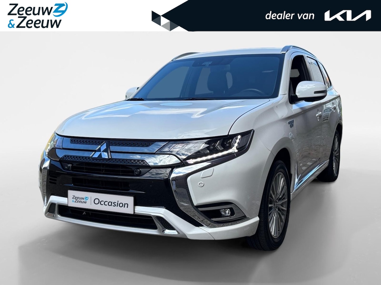 Mitsubishi Outlander - 2.4 PHEV Instyle | Trekhaak | Leder | Schuif-kantel dak | Rondom camera | Elektrisch. Acht - AutoWereld.nl