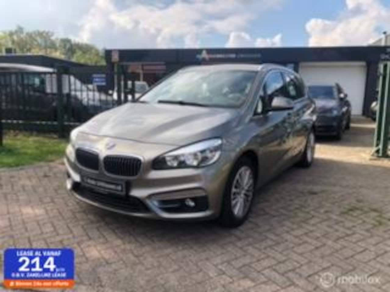 BMW 2-serie Active Tourer - 220i 220i - AutoWereld.nl