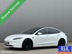 Tesla Model 3 - Premium Long Range AWD | Trekhaak | SOH 92, 2%