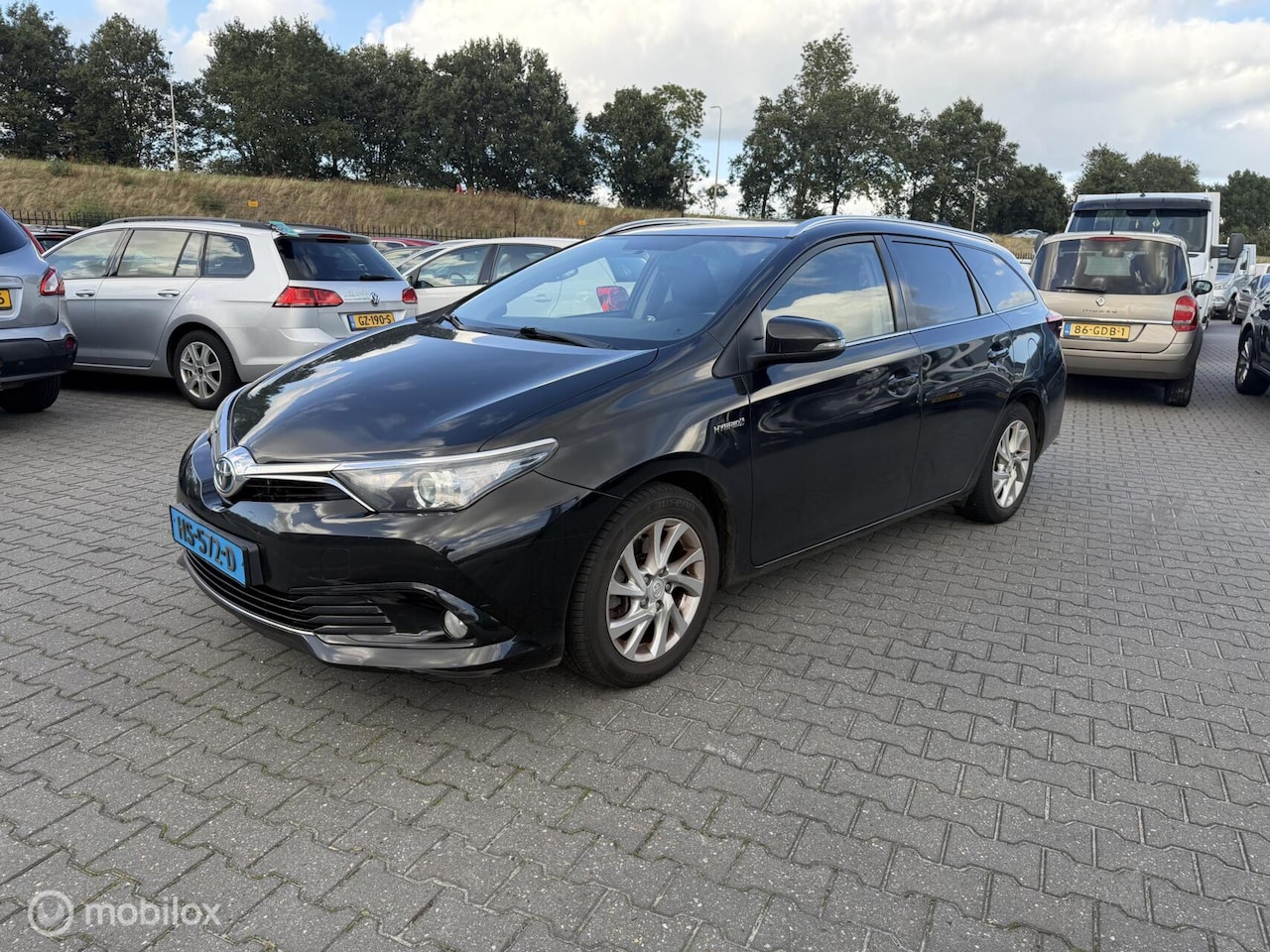 Toyota Auris - 1.8 Hybrid Executive BTW AUTO - AutoWereld.nl