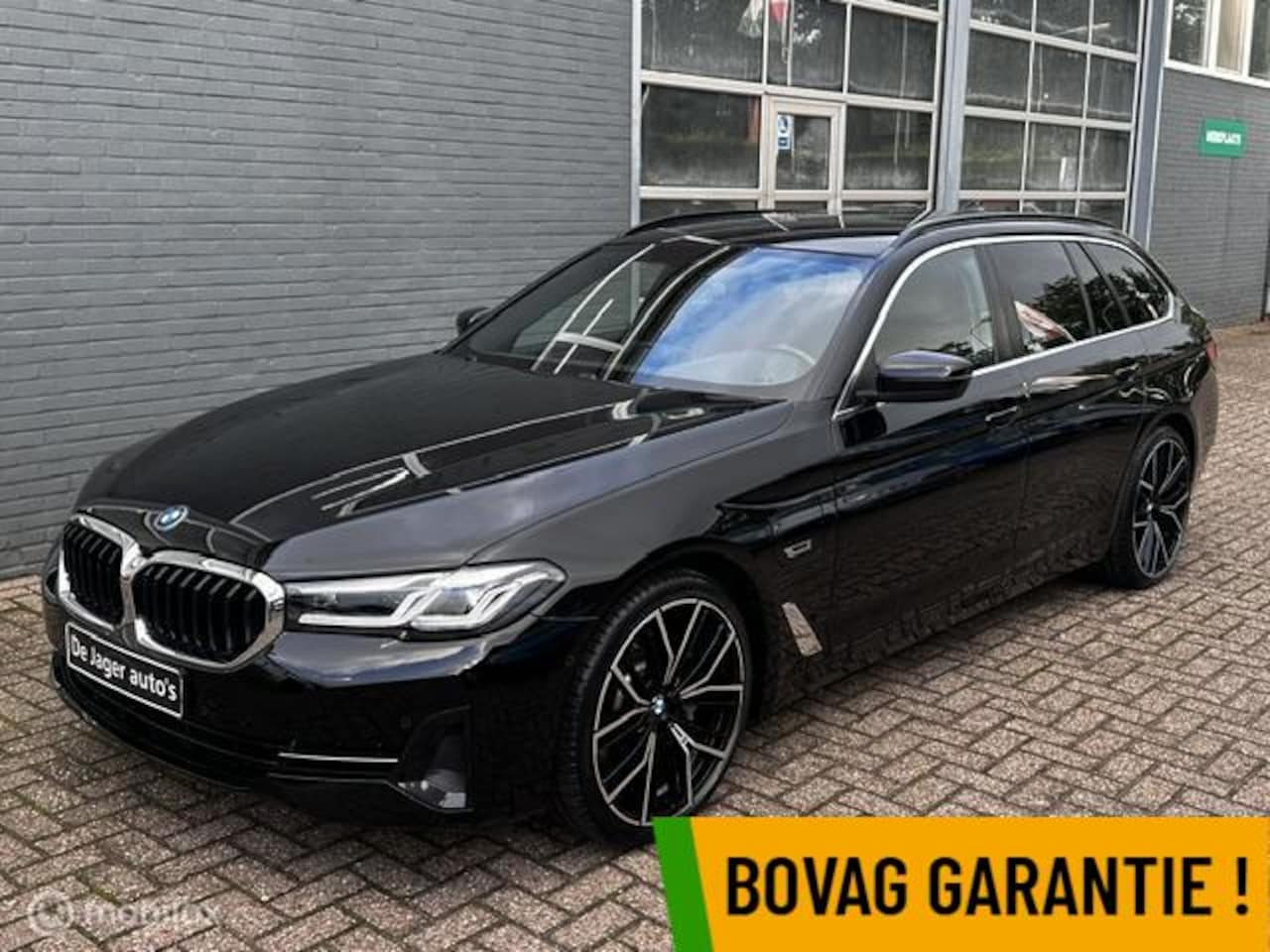 BMW 5-serie Touring - 530e Plug-in Hybride Business Ed. Plus - AutoWereld.nl