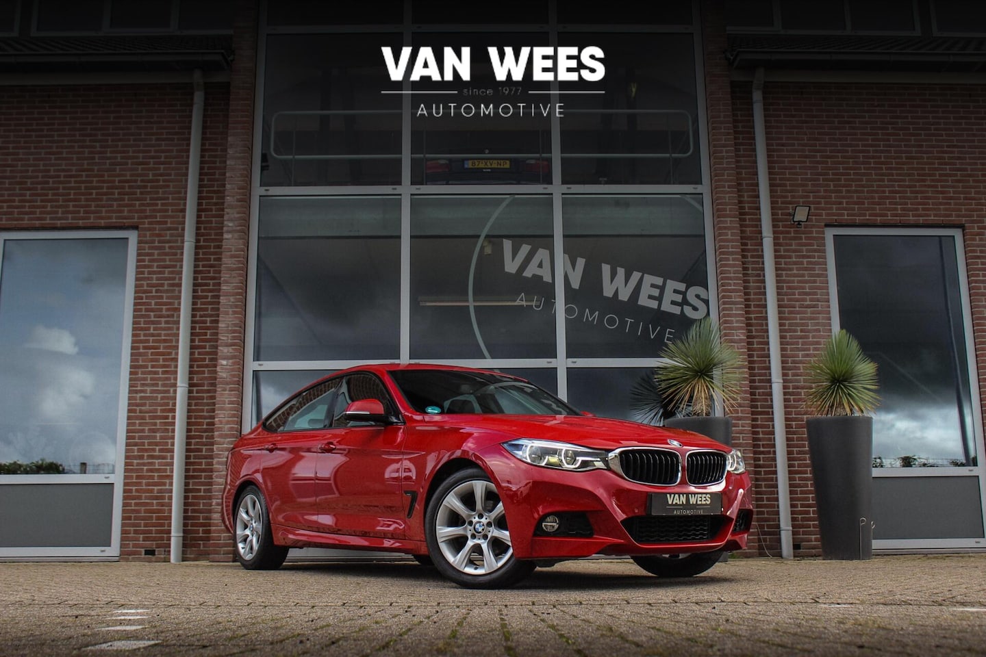 BMW 3-serie Gran Turismo - 320i High Executive M Sport | 2e eigenaar | Driving Assistant | Head-up | Keyless entry | - AutoWereld.nl