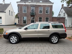 Volvo XC70 - 2.5 T Summum AUTOMAAT ALL WHEEL DRIVE LEER ZEER MOOI