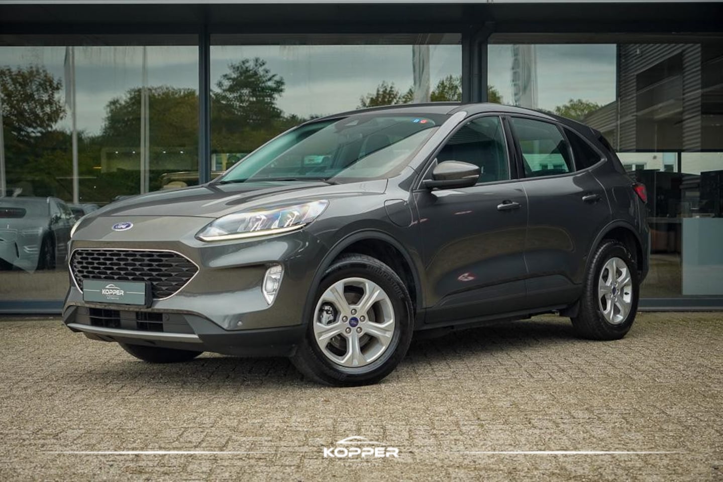 Ford Kuga - 2.5 PHEV Cool&Connect / Stoelverwarming / Lage KM / Incl BTW - AutoWereld.nl