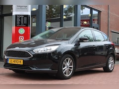 Ford Focus - 1.0 Hatchback *Trend* | Navigatie | A/C | Cruise-Control | PDC |