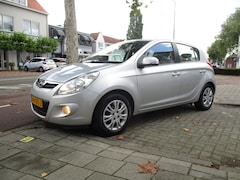 Hyundai i20 - 1.2i i-Motion 5-drs / AIRCO / TREKHAAK / i.z.g.st / 74dkm