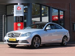 Mercedes-Benz C-klasse Coupé - C180 Aut. *180* | Trekhaak | Cruise & Climate Control | Schuifdak | Stoelverwarming | PDC