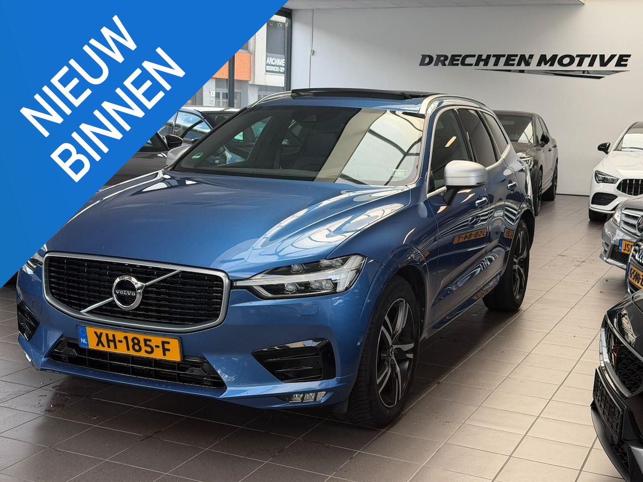 Volvo XC60 - 2.0 D4 AWD R-Design / Panoramadak / harmon & kardo - AutoWereld.nl