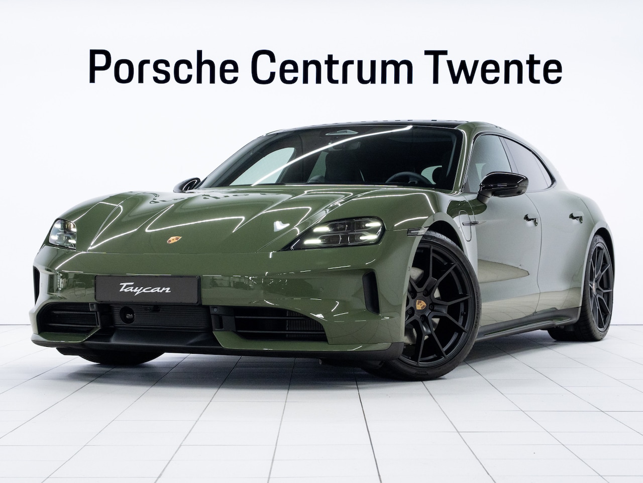 Porsche Taycan Sport Turismo - Black Edition - AutoWereld.nl