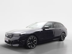 BMW i5 - M60 xDrive | M-SPORT PRO | Pano | Bowers & Wilkins | Trekhaak