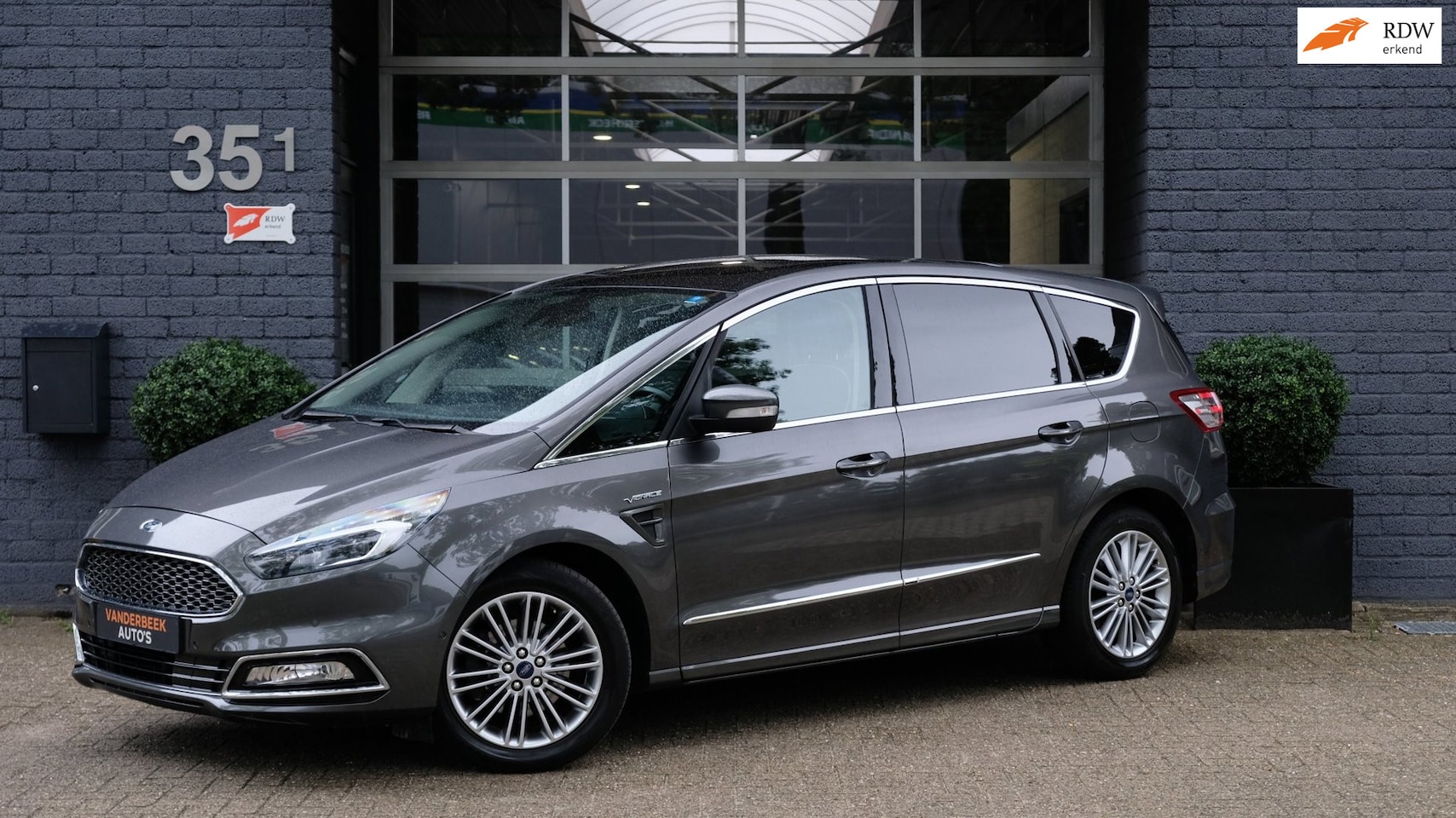 Ford S-Max - 2.0 Vignale 240PK Carplay|Leder|Pano|Stoel verk / verw | Vol! - AutoWereld.nl