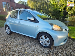 Toyota Aygo - 1.0-12V + 5-deurs AIRCO *apk:04-2027