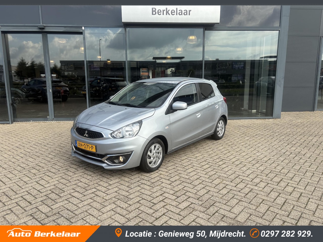 Mitsubishi Space Star - 1.0 Intense Automaat | Airco | Bluetooth Telefoonvoorbereiding | Achteruitrijcamera | - AutoWereld.nl