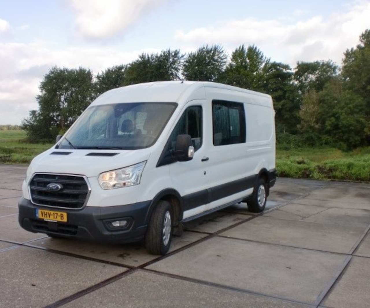 Ford Transit - 2.0TDCi L2H2 BJ2020 NWE DISTRIBUTIE LEASE €201 - AutoWereld.nl
