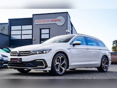 Volkswagen Passat Variant - 1.4 TSI PHEV GTE Business | Panorama | Plugin Hybride | Xenon/LED | Verwarmde voorstoelen