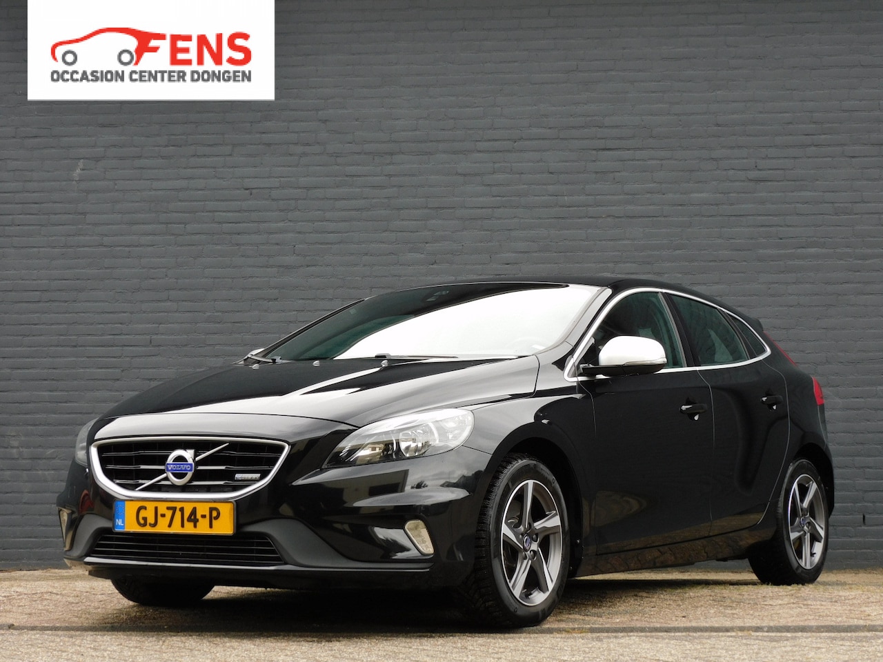 Volvo V40 - 1.6 T4 R-Design TOPSTAAT! PERFECT ONDERHOUDEN! NAVI! BLUETOOTH! CLIMA! CRUISE! TREKHAAK! L - AutoWereld.nl