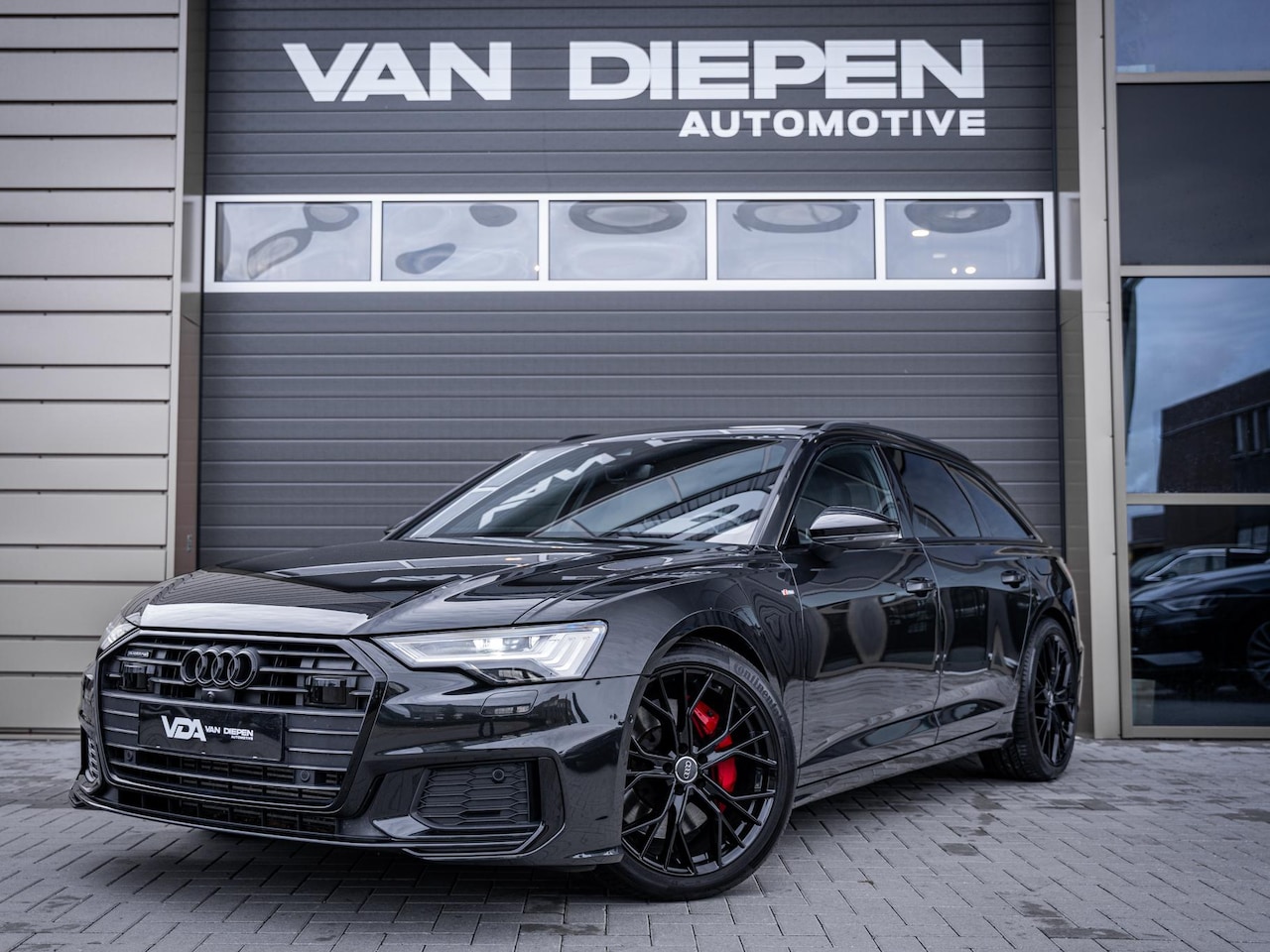 Audi A6 Avant - 55 TFSI e quattro Competition - S6 Diff l Massage l Pano l Trekhaak - AutoWereld.nl