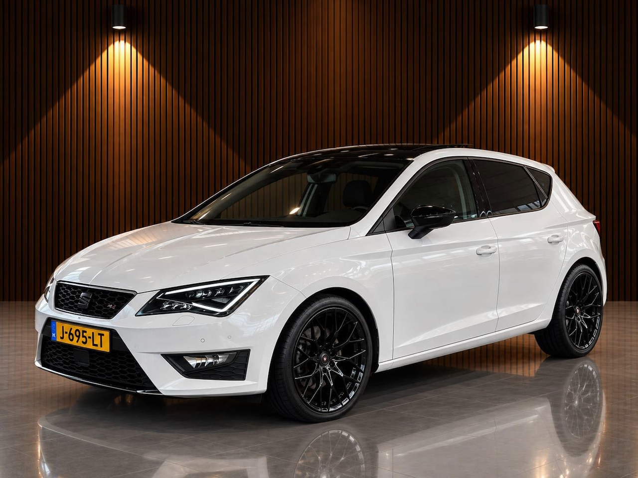 SEAT Leon - 1.4 TSI FR Style Business - AutoWereld.nl