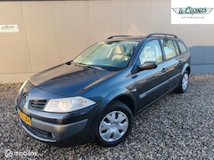 Renault Mégane Grand Tour - 1.6-16V Tech Line