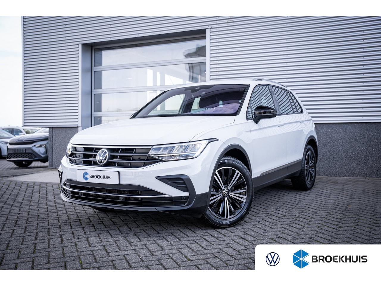 Volkswagen Tiguan - 1.5 TSI 150PK DSG UNITED | Achteruitrijcamera | Airco (automatisch) | Elektrisch bedienbar - AutoWereld.nl