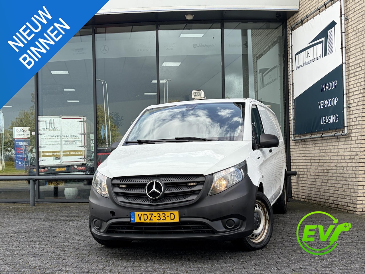 Mercedes-Benz eVito - Extra Lang 41 kWh*A/C*CAM*3-PERS*OMVORMER*LEER* - AutoWereld.nl