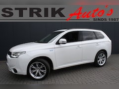 Mitsubishi Outlander - 2.0 PHEV instyle -TREKHAAK - PDC - SCHUIFKANTELDAK - NAVIGATIE