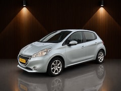 Peugeot 208 - 1.2 VTi Allure Panoramadak, set winterbanden