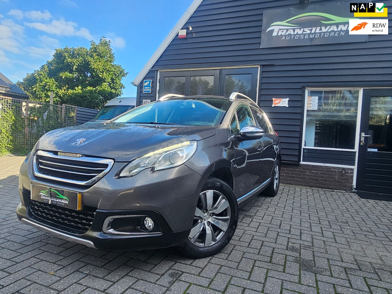 Peugeot 2008 - 1.2 VTi Allure 1.2 VTi Allure - AutoWereld.nl