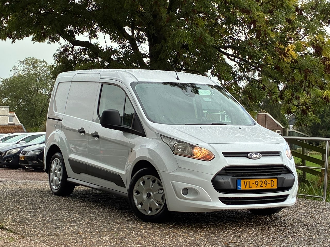 Ford Transit Connect - 1.6 TDCI L1 Trend | Airco + Cruise + Trekhaak Nu € 5.975 EX BTW!!! - AutoWereld.nl
