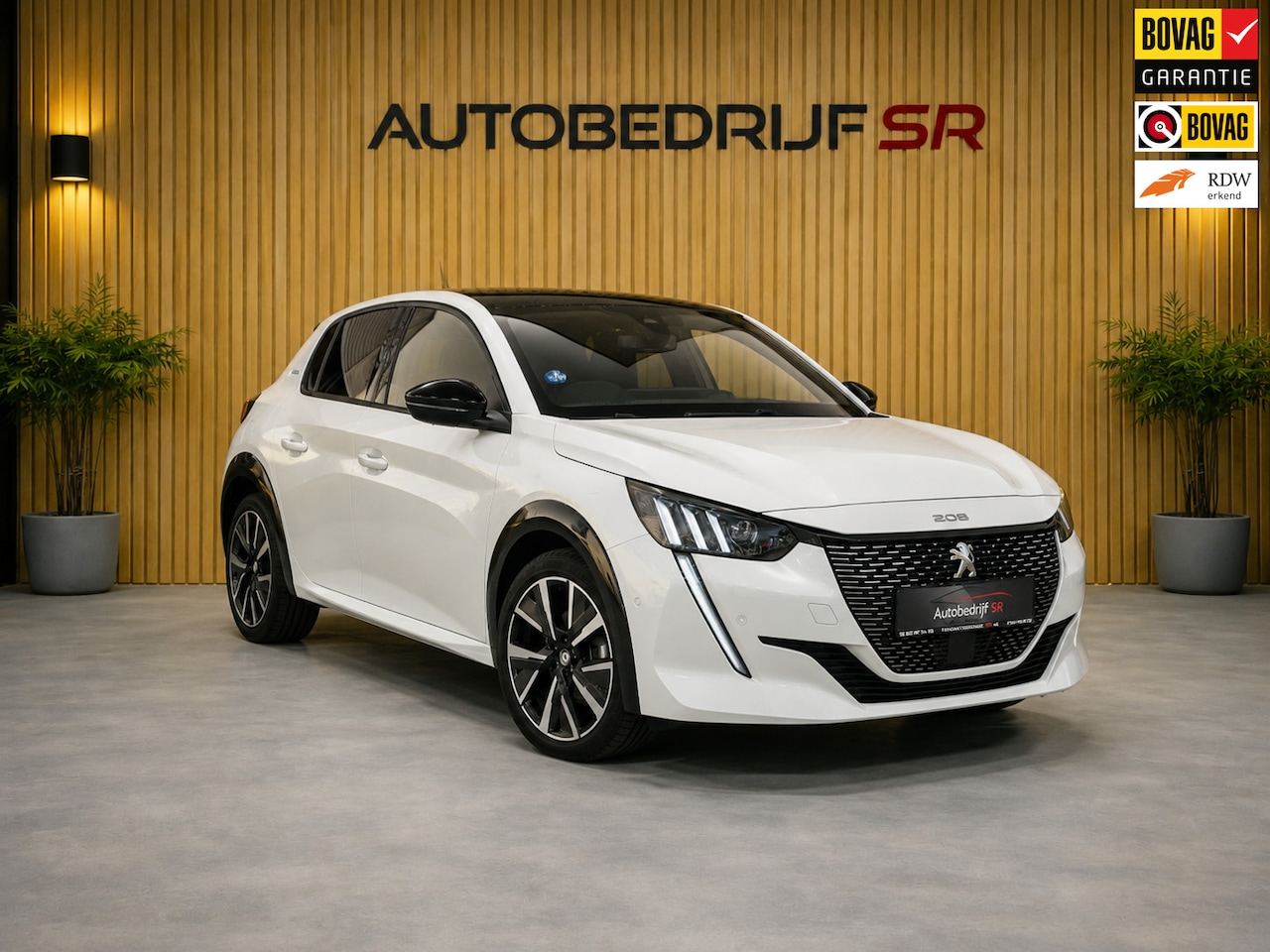 Peugeot 208 - 1.2 PureTech GT-line Panoramadak! Camera! Lane Assist! Sfeerverlichting! Automaat! 5 Deurs - AutoWereld.nl